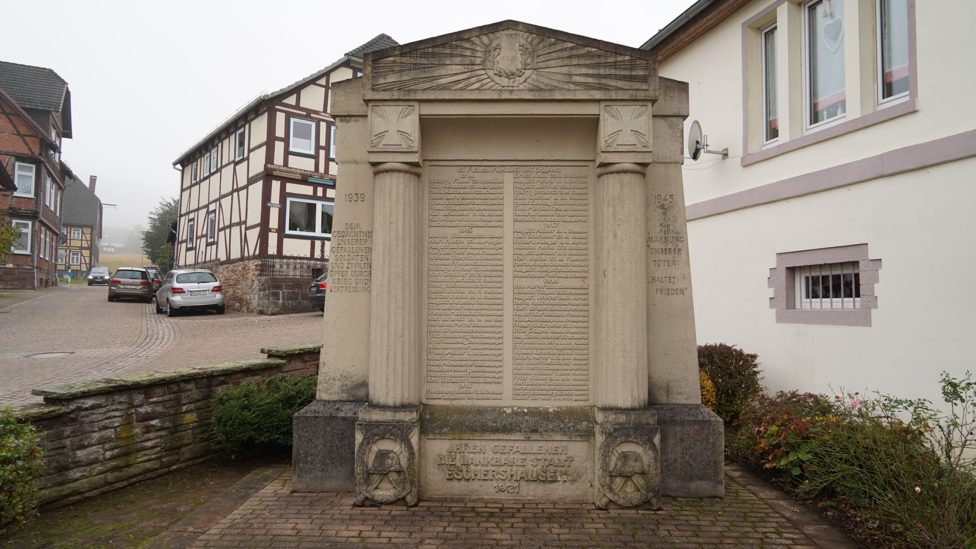 Kriegerdenkmal von 1921 in Eschershausen